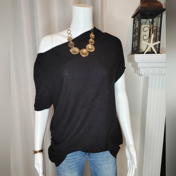 ANTHROPOLOGIE MOTH ASYMETRICAL OFF SHOULDER SWEATER, BLACK S - Picture 2 of 9